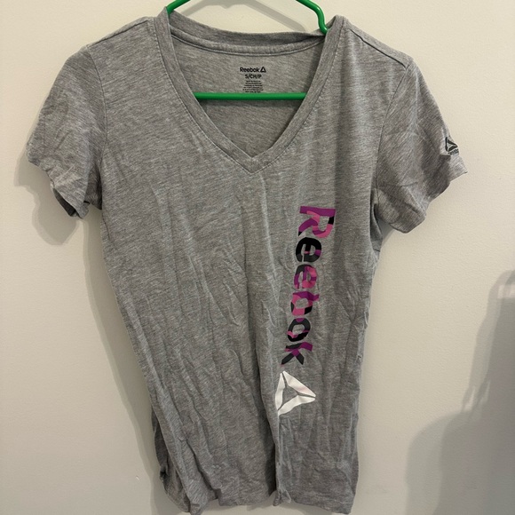 Reebok Tops - Reebok Gray V-Neck Tee with Pink Logo Accent